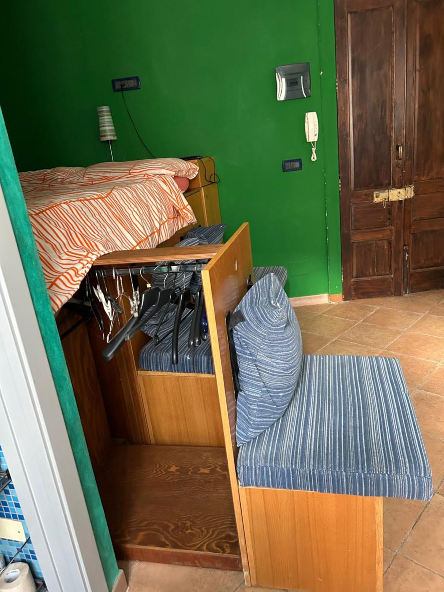 B&B L'Angolo Sulla Piazza Mirabella Imbaccari Bagian luar foto