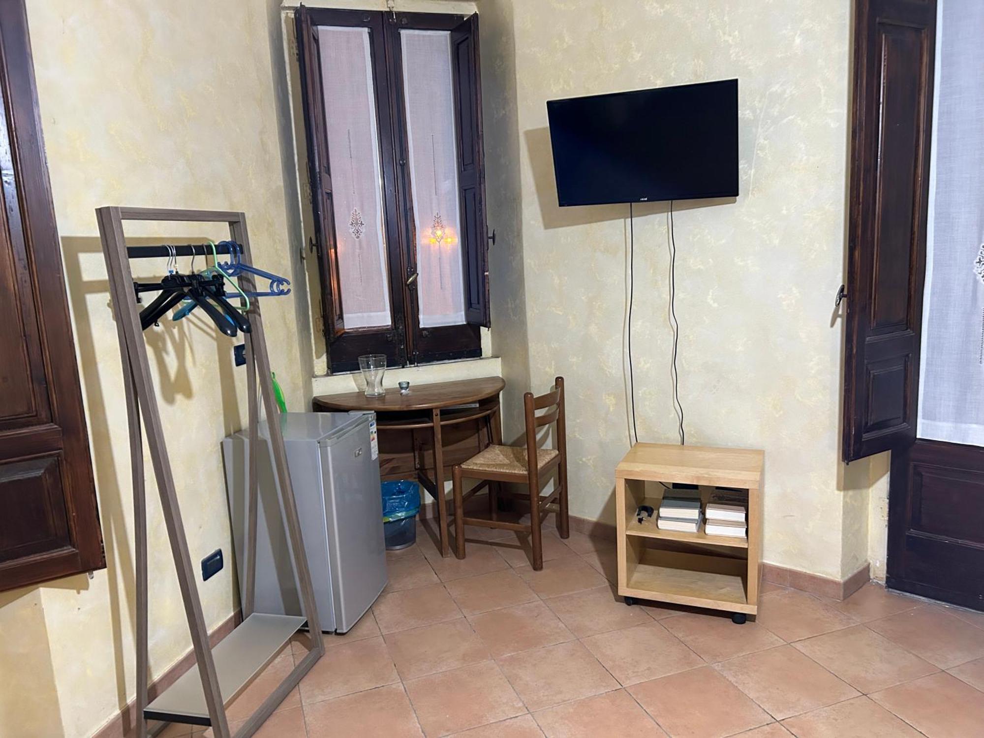 B&B L'Angolo Sulla Piazza Mirabella Imbaccari Bagian luar foto